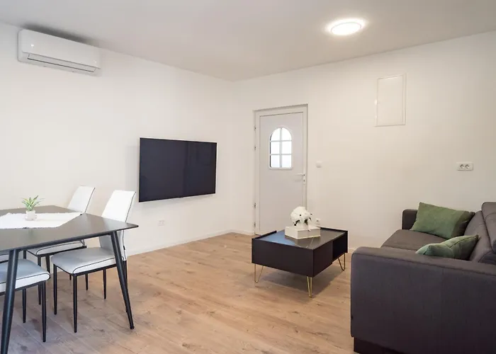 Rocky Apartman Makarska